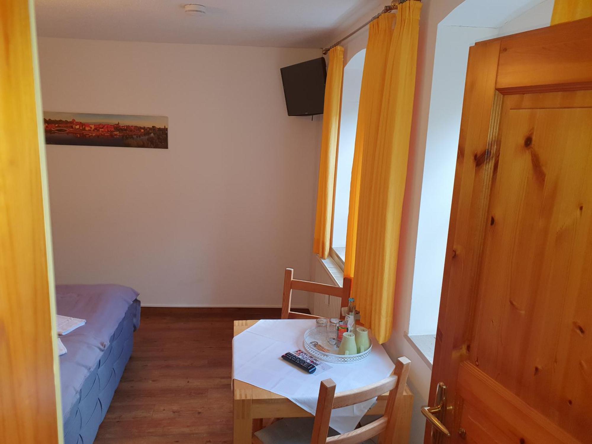 Altstadtcafé und Pension Havelberg Esterno foto